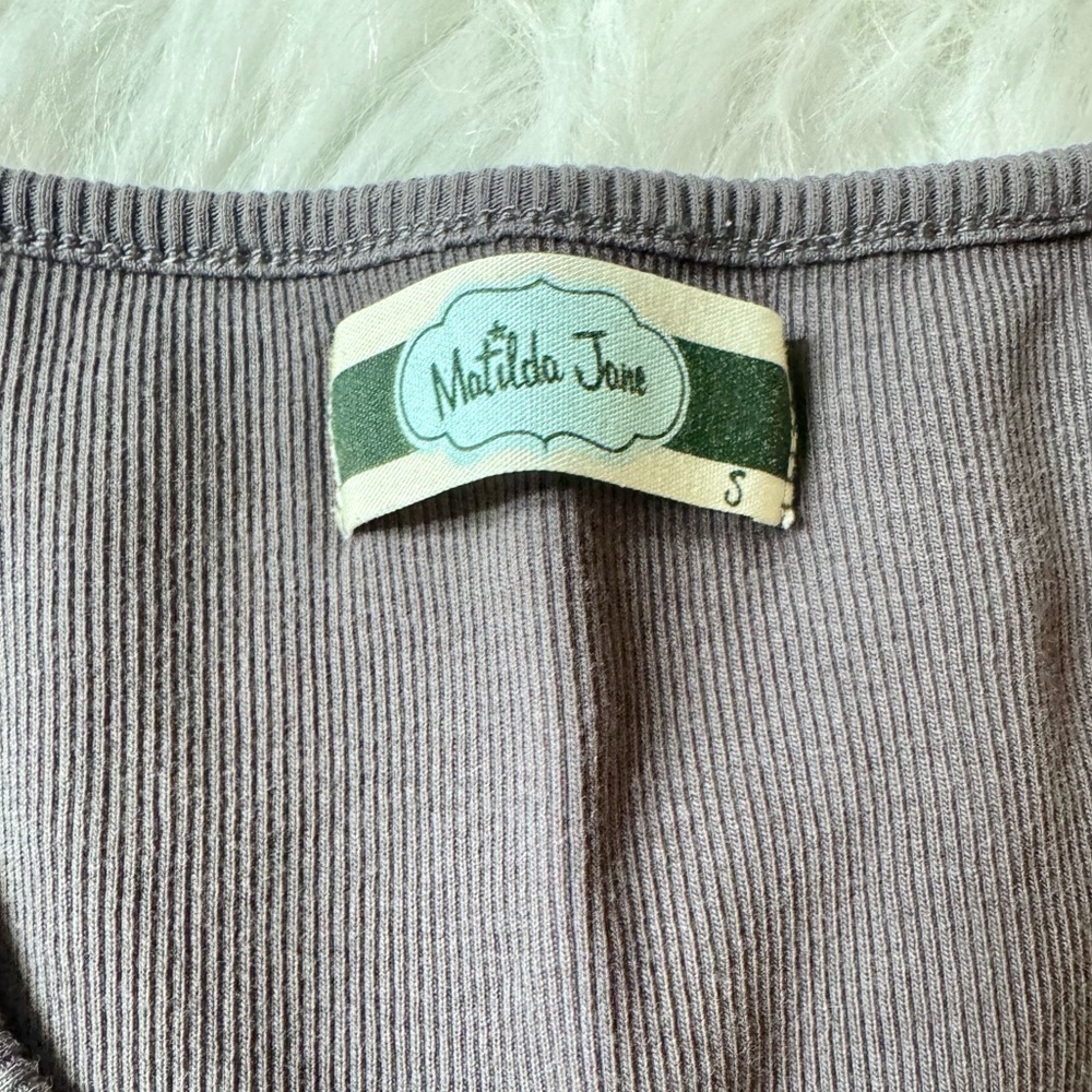 Matilda Jane Size S
Charcoal Ribbed Tank Top - Picture 4 of 8